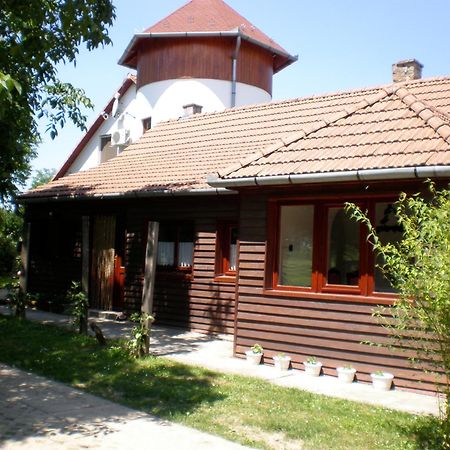 Holiday Home Melinda Ceglédpuszta المظهر الخارجي الصورة